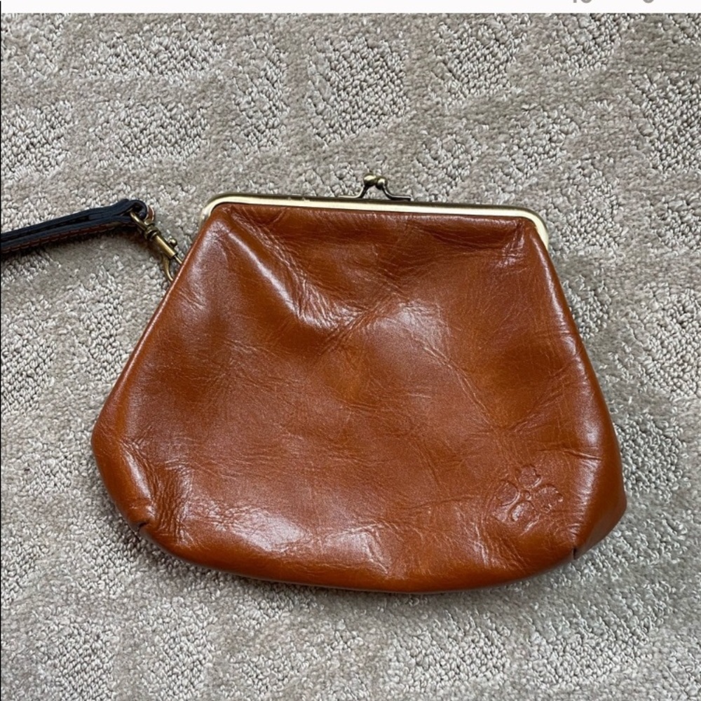 Patricia Nash Kiss snap closure